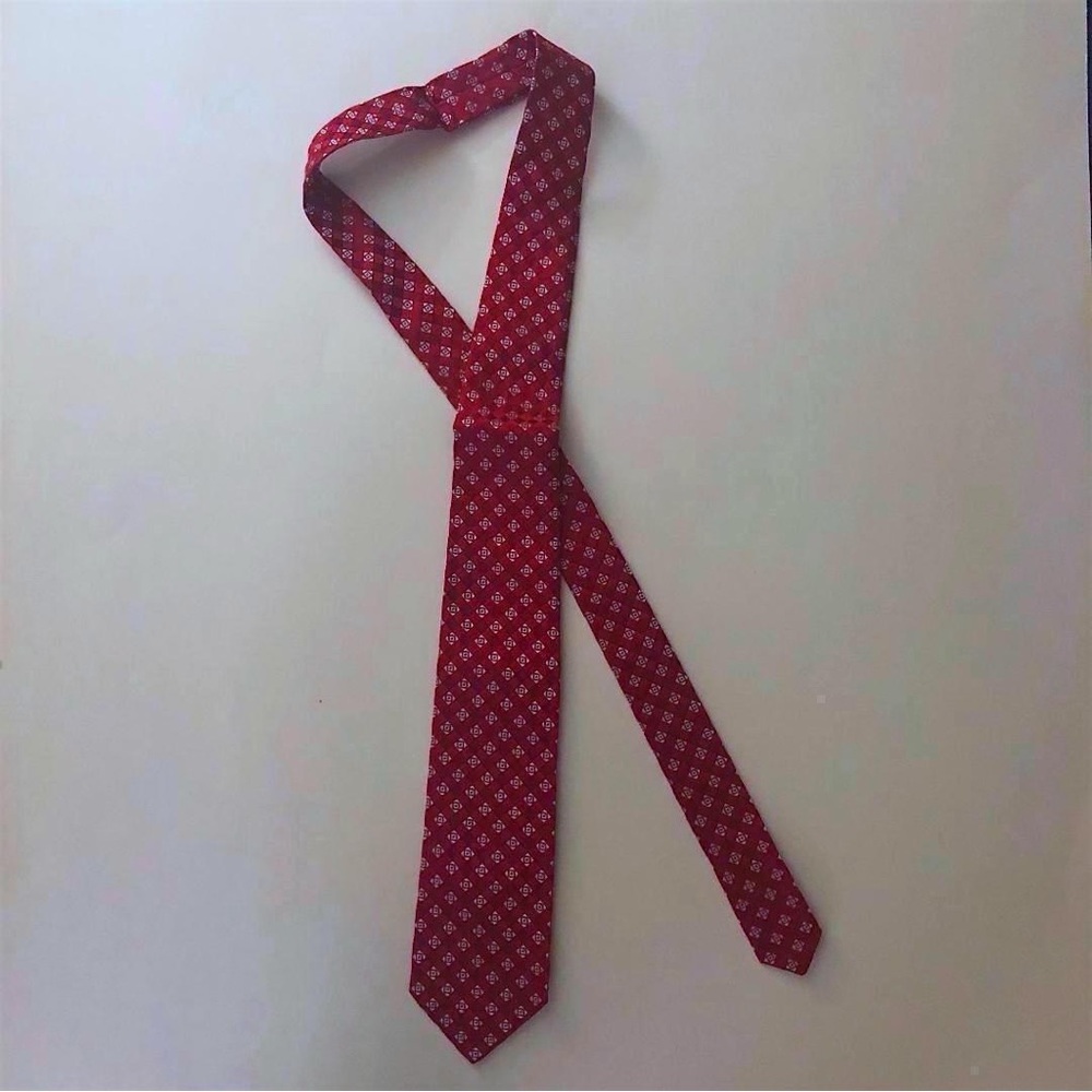 HUGO BOSS Silk Jacquard Men’s Tie in Royal Red